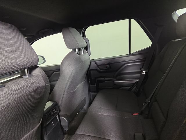 Used 2025 Toyota 4Runner SR5 AWD/4WD image 15