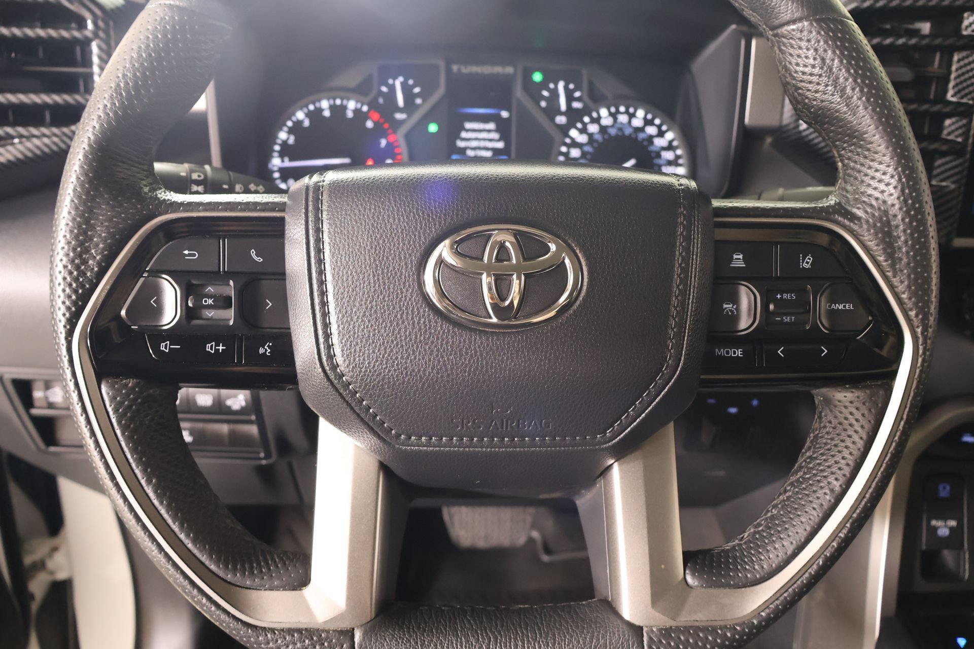 Used 2023 Toyota Tundra Limited AWD/4WD image 3