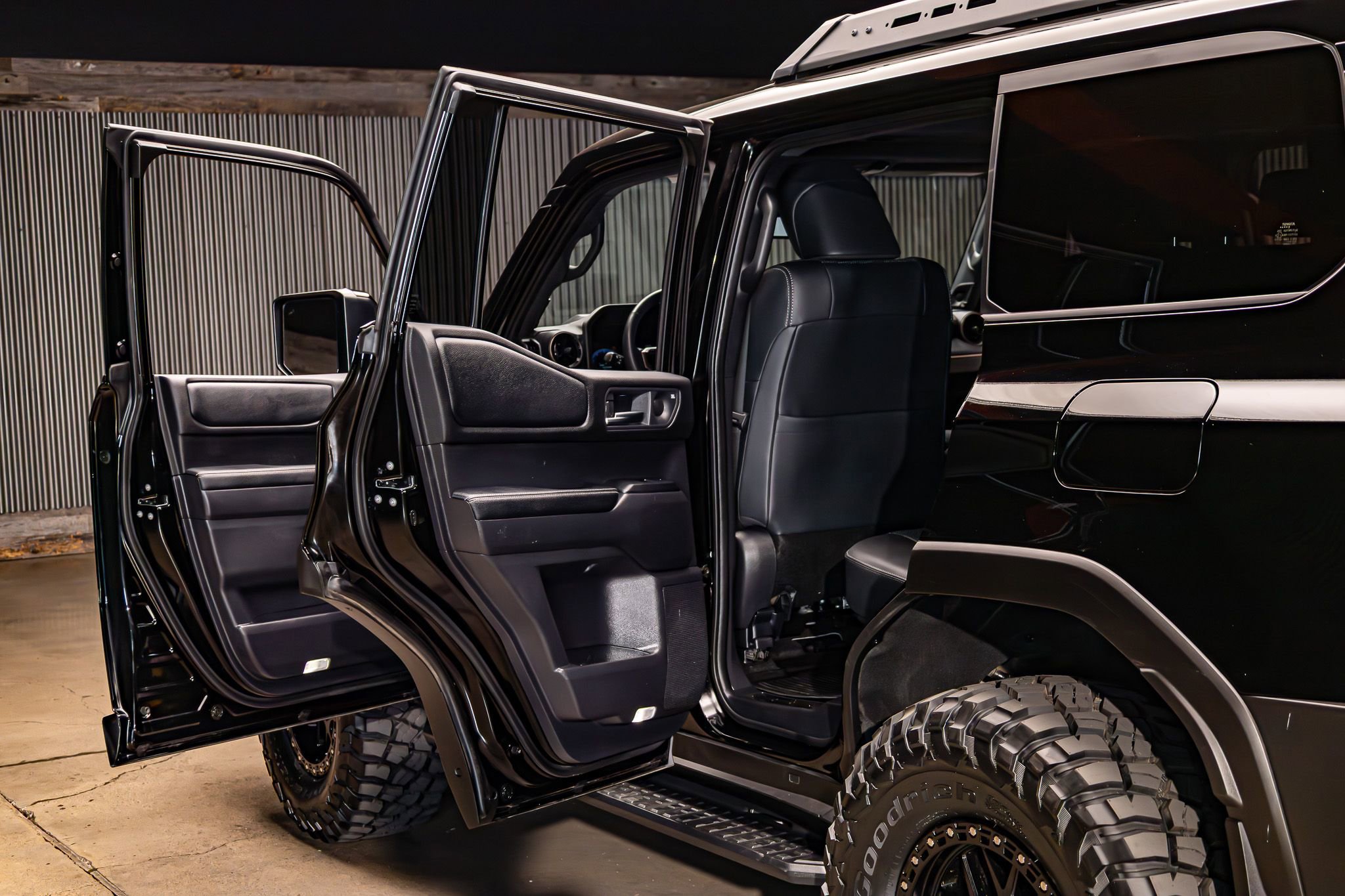 Used 2025 Toyota Land Cruiser image 28