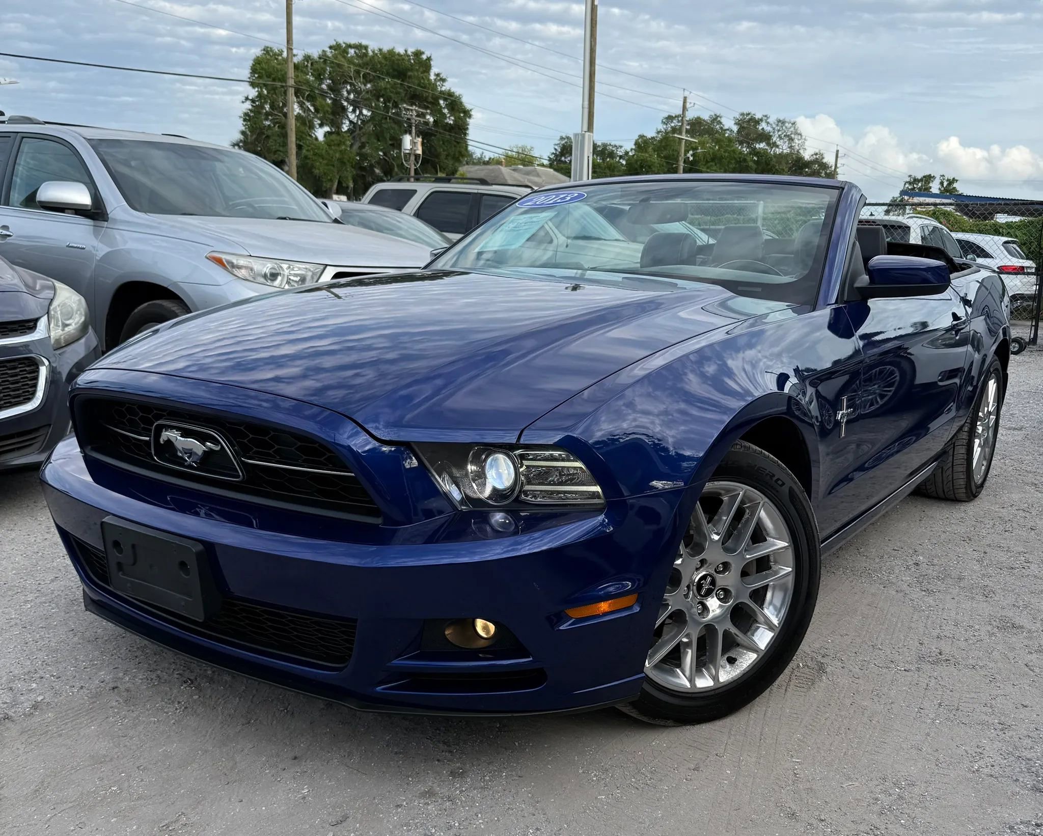 Used 2013 Ford Mustang Premium RWD image 2