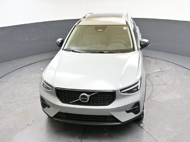 New 2026 Volvo XC40 B5 Ultra w/ Protection Package Premier AWD/4WD image 48