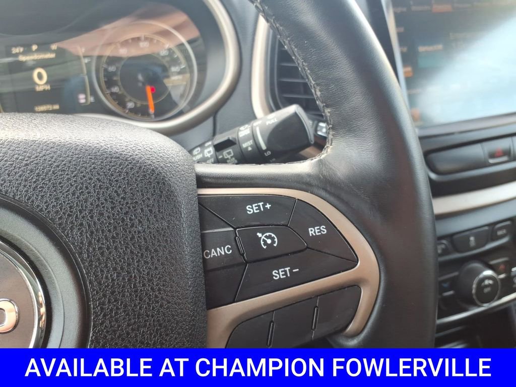 Used 2016 Jeep Cherokee Latitude w/ Cold Weather Group image 14