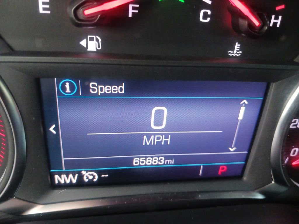 Used 2023 GMC Acadia SLE image 19