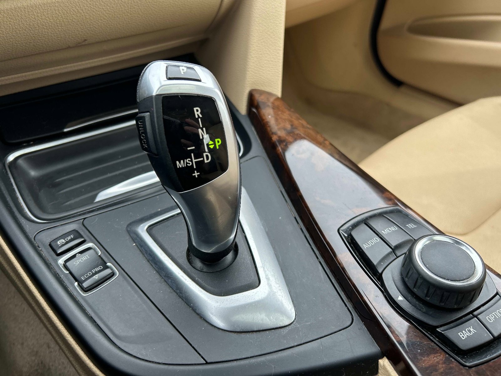 Used 2014 BMW 320i xDrive Sedan AWD/4WD image 31