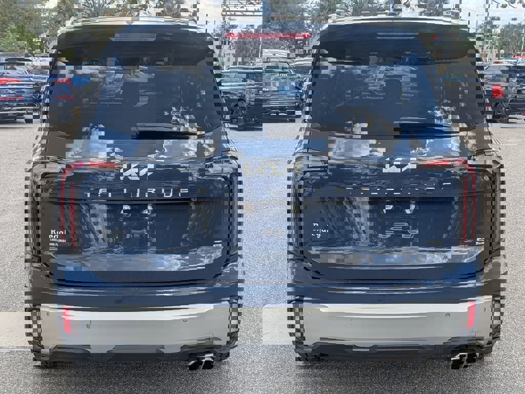 Used 2023 Kia Telluride EX image 4