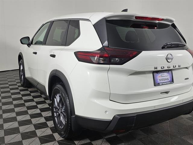 New 2026 Nissan Rogue S image 6