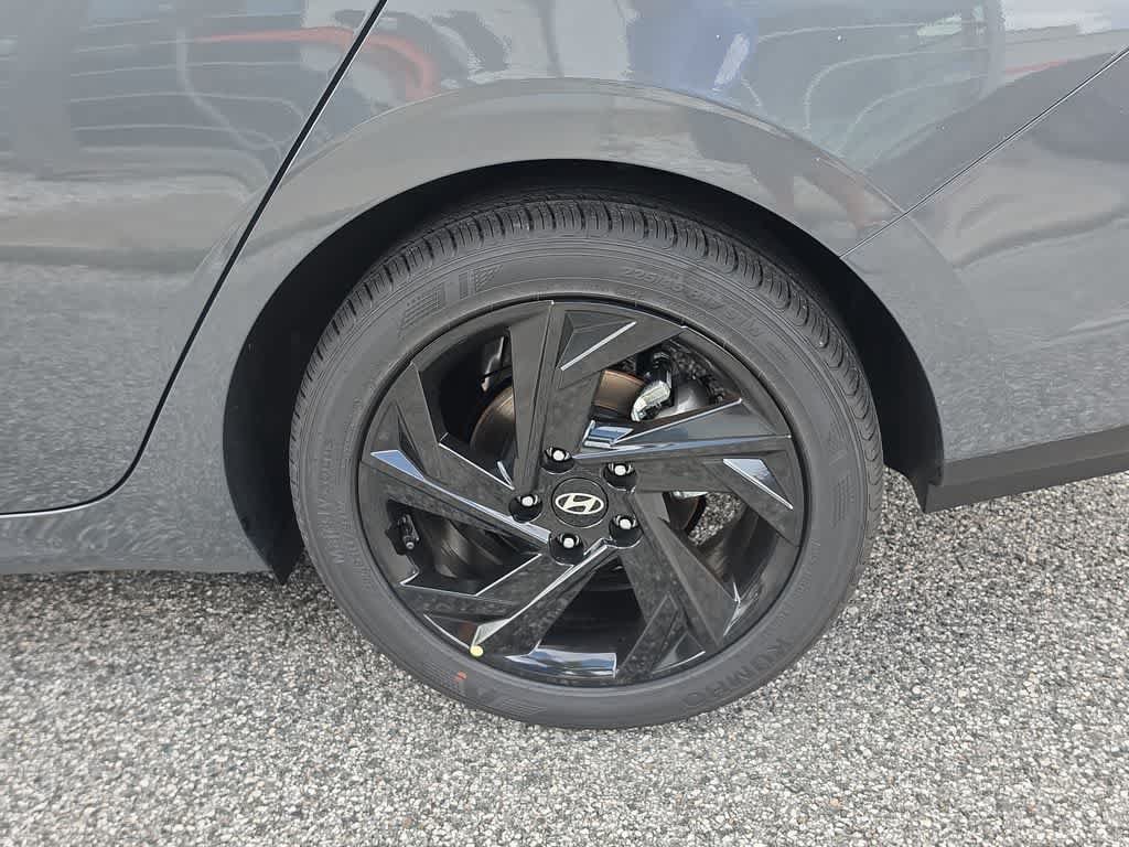 New 2026 Hyundai Elantra SEL Sport FWD image 14