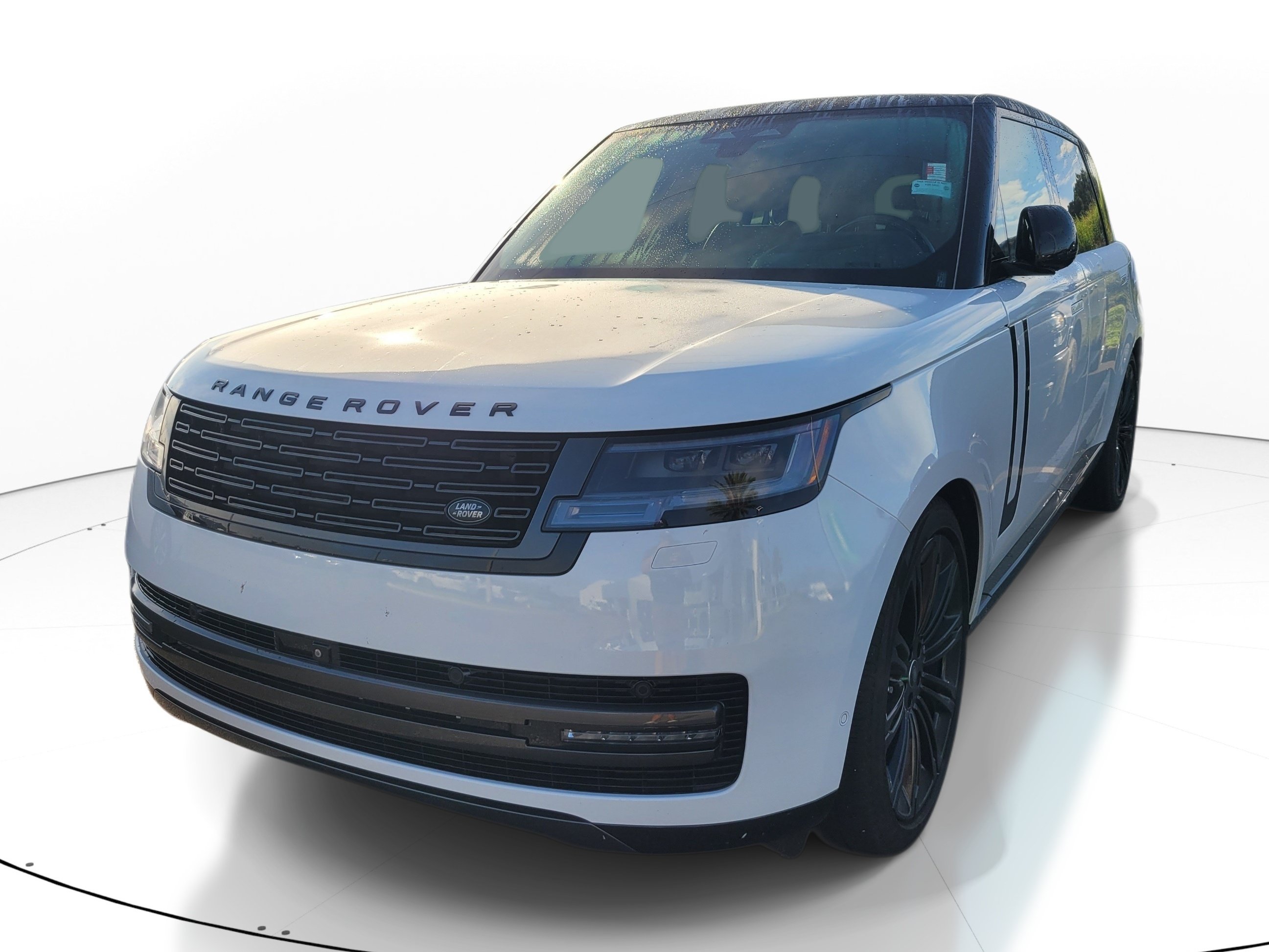 Used 2024 Land Rover Range Rover Long Wheelbase SE AWD/4WD image 3