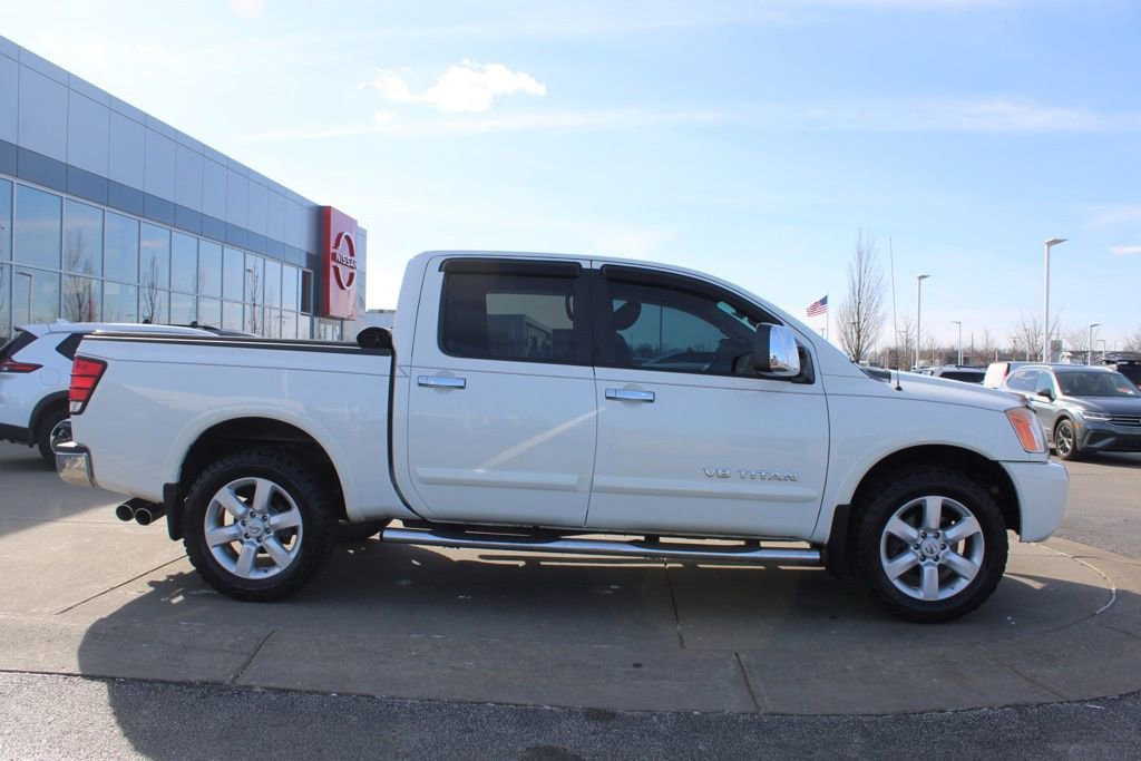 Used 2013 Nissan Titan SL w/ Moonroof Pkg image 6