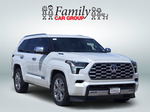 Used 2024 Toyota Sequoia Capstone AWD/4WD image 2