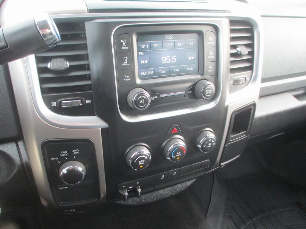 Used 2016 RAM 2500 SLT image 22