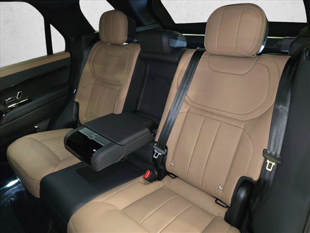 New 2026 Land Rover Range Rover Sport Dynamic SE AWD/4WD image 12