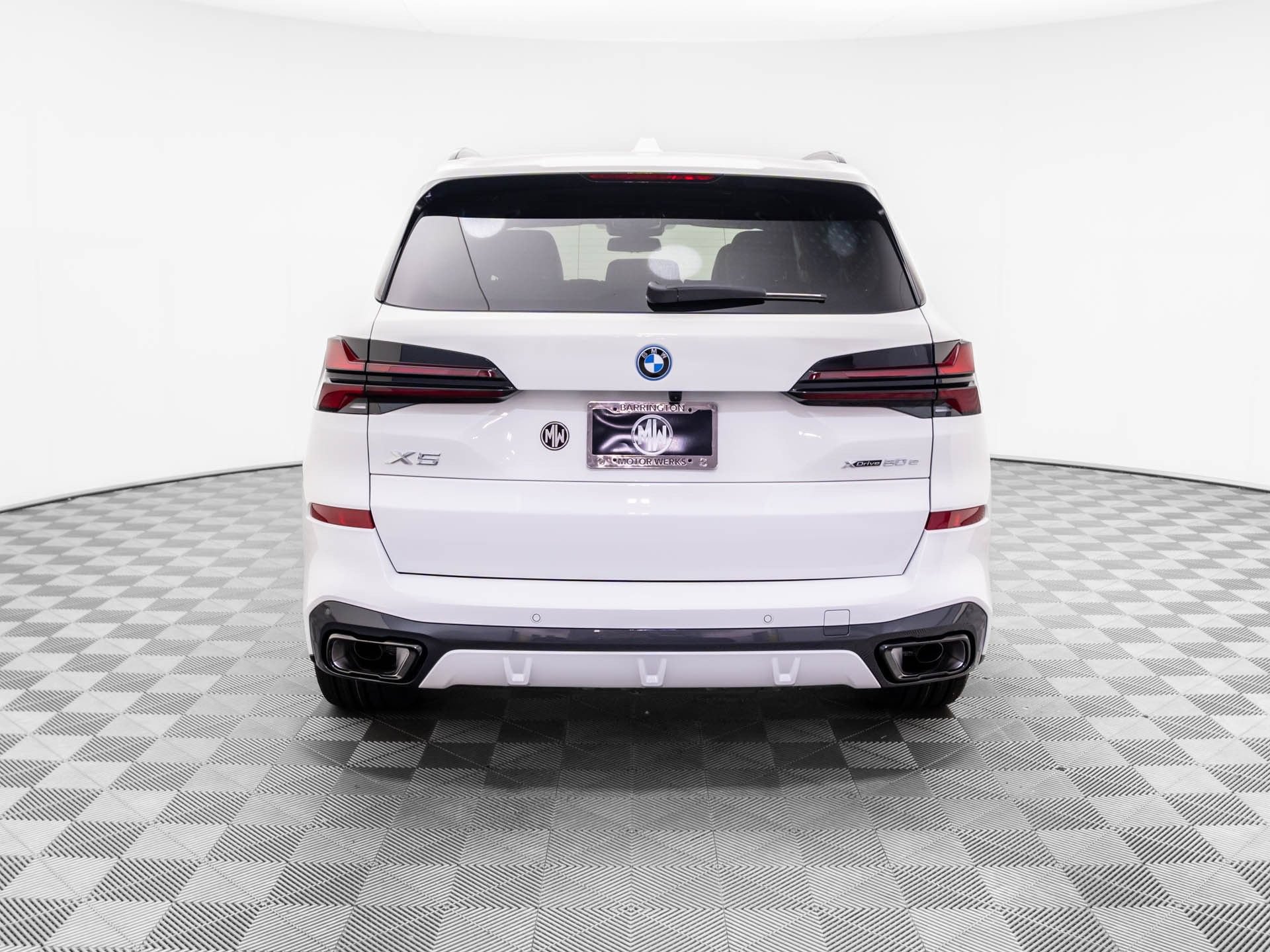 Used 2026 BMW X5 xDrive50e w/ M Sport Package AWD/4WD image 5