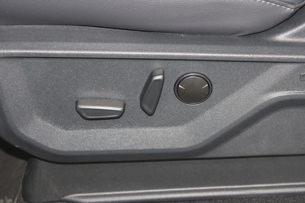 New 2025 Ford F150 XLT w/ Equipment Group 303A High image 20