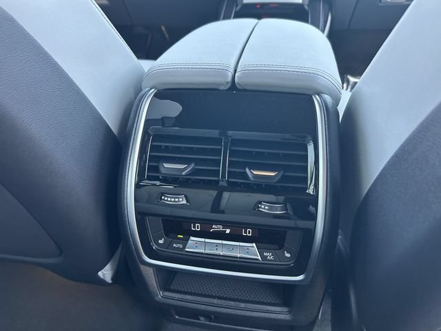 New 2027 BMW X7 xDrive40i w/ Executive Package AWD/4WD image 15