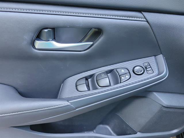 Used 2025 Nissan Sentra SV w/ All-Weather Package image 6