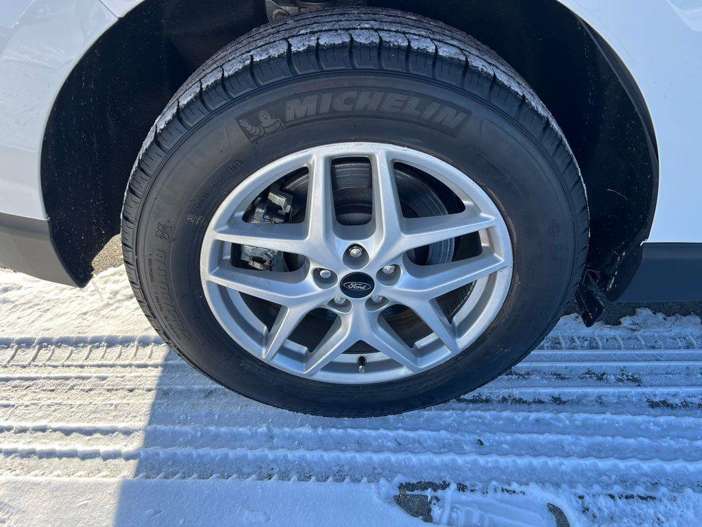 Used 2023 Ford Edge SEL w/ Convenience Package image 11