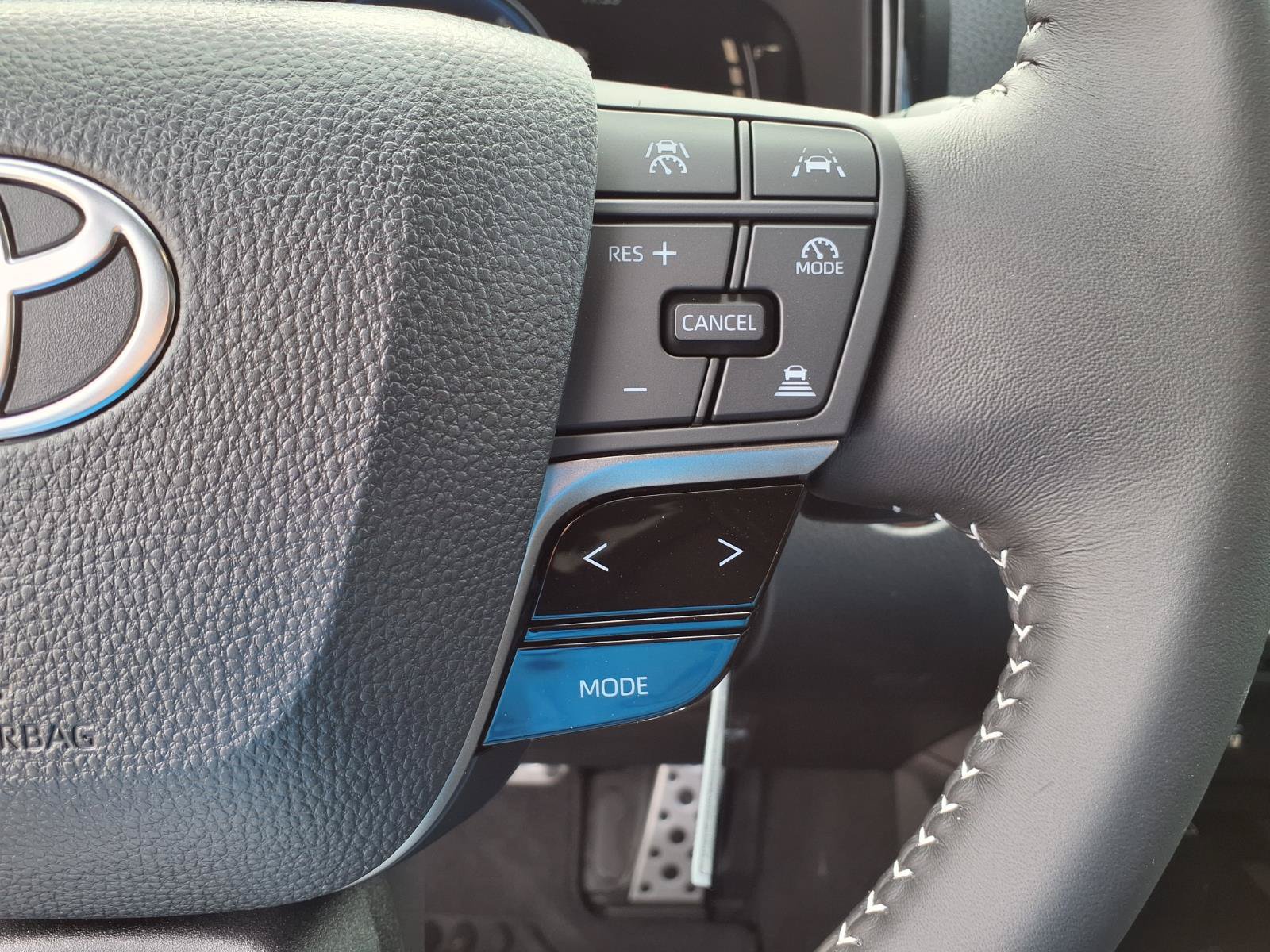 New 2026 Toyota Camry SE w/ Convenience Package FWD image 19