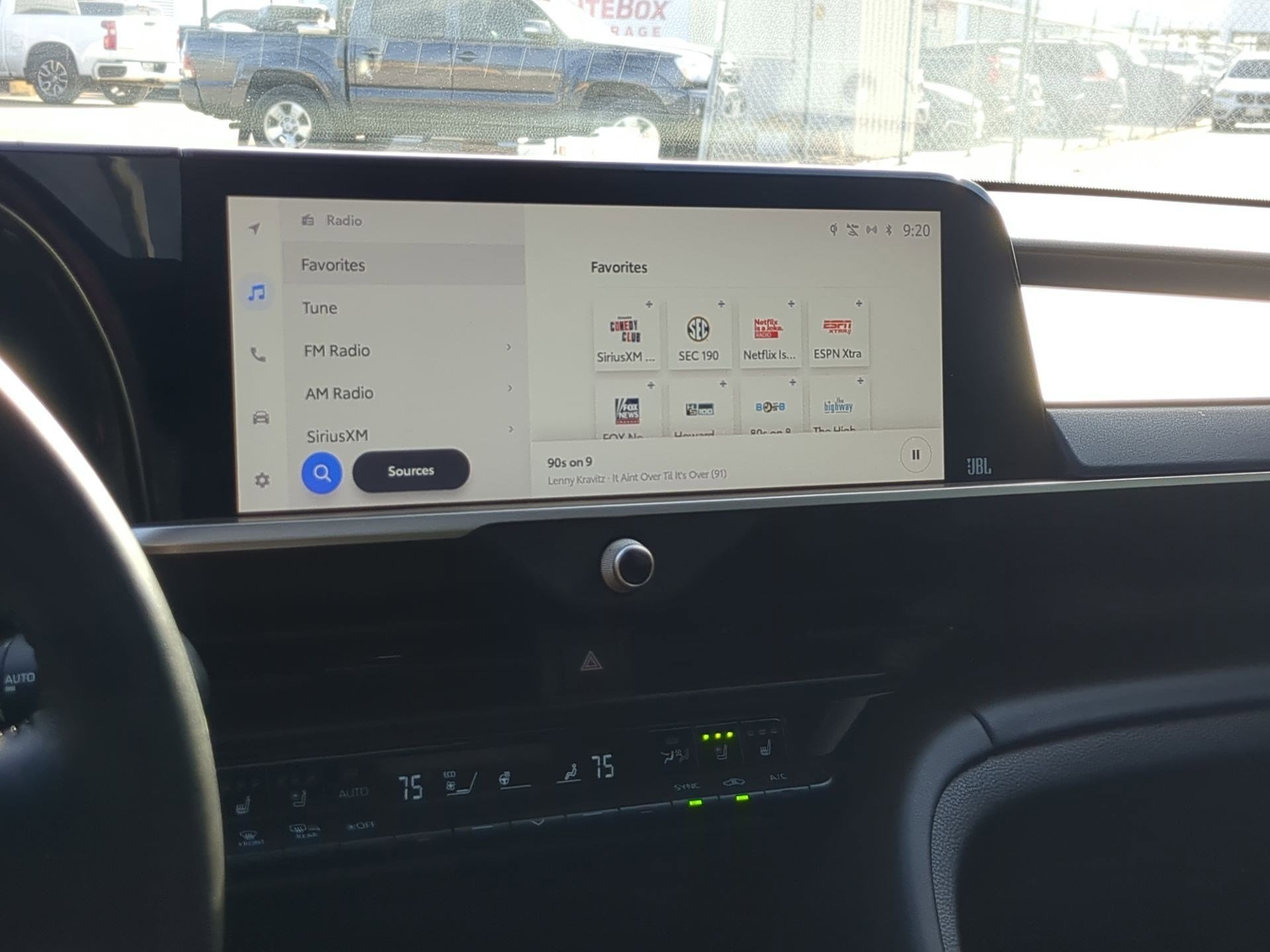 Used 2023 Toyota Crown Limited image 23