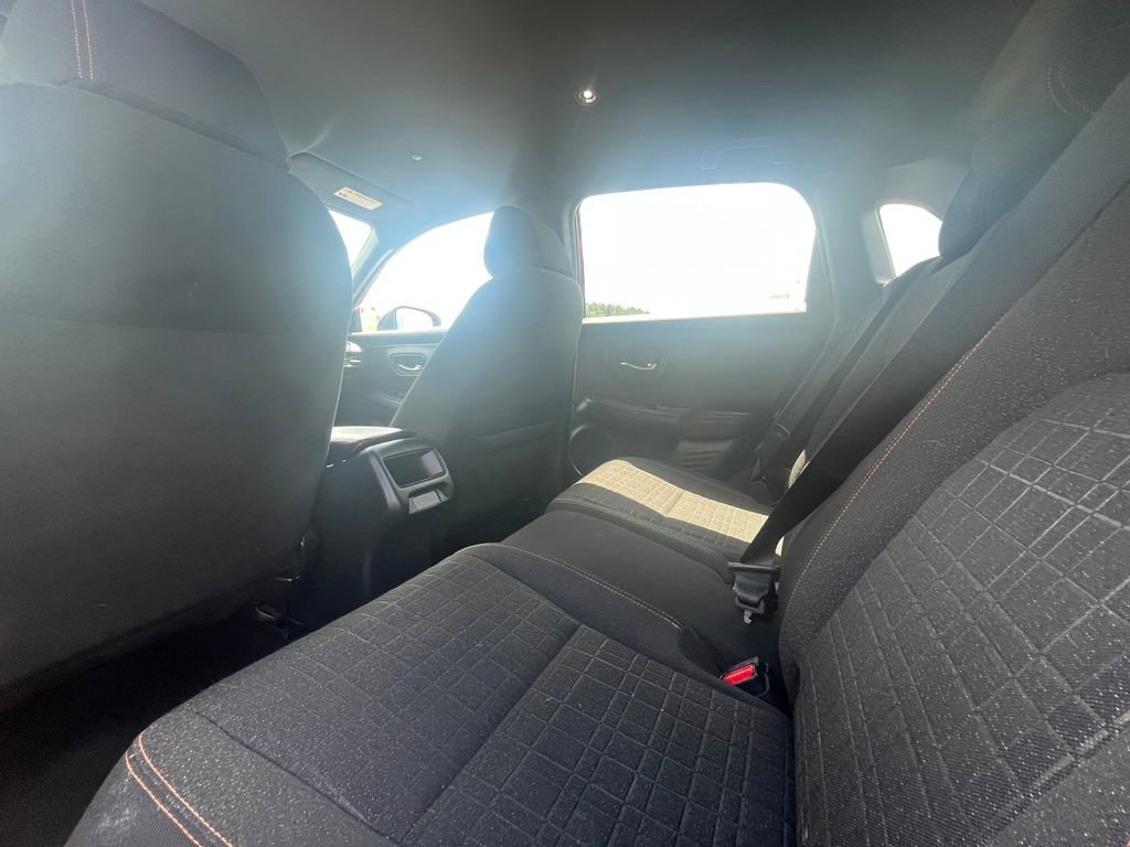 Used 2025 Honda HR-V Sport image 16