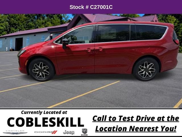 New 2027 Chrysler Pacifica Limited FWD image 9