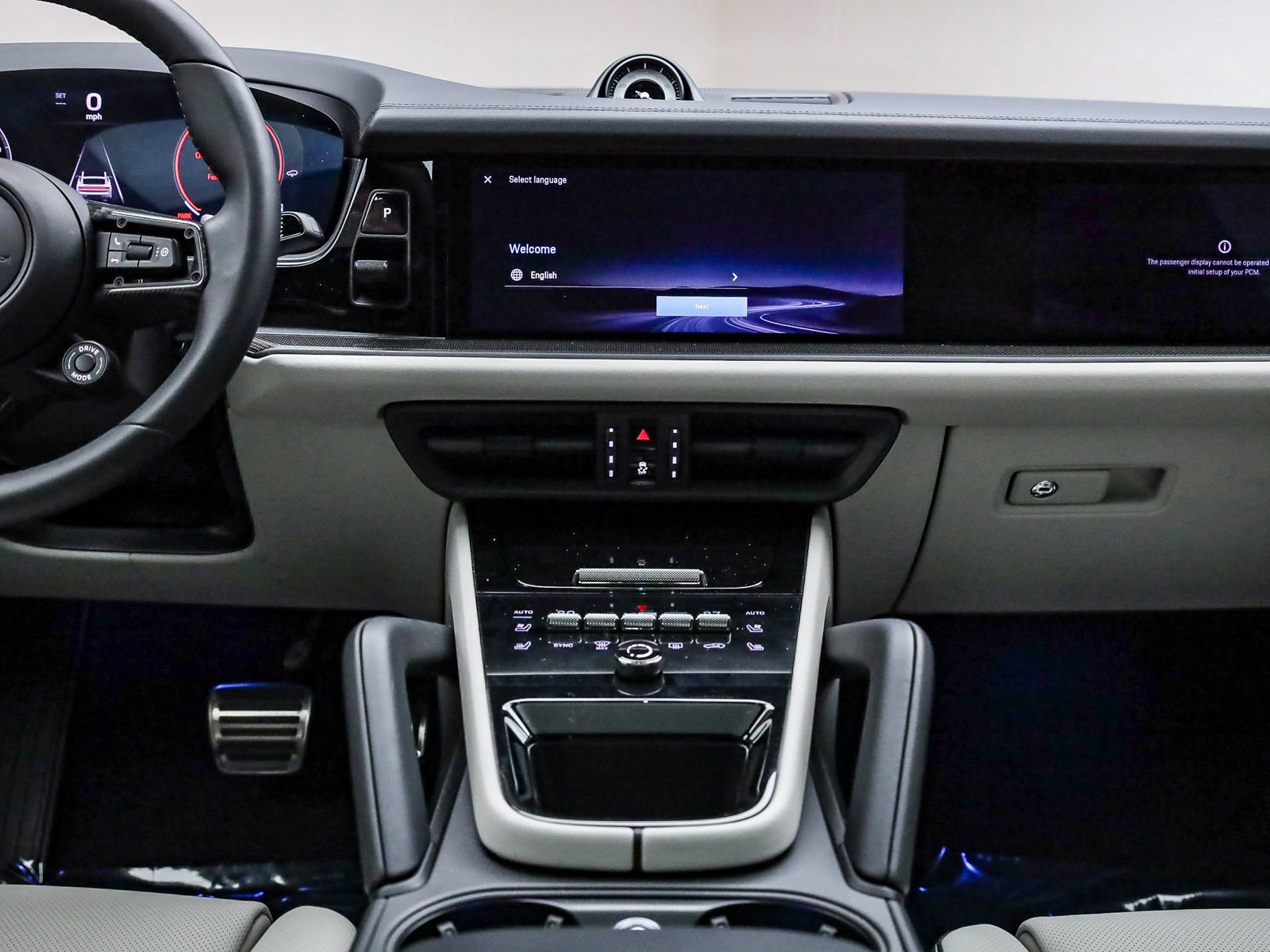 Used 2026 Porsche Cayenne GTS image 17