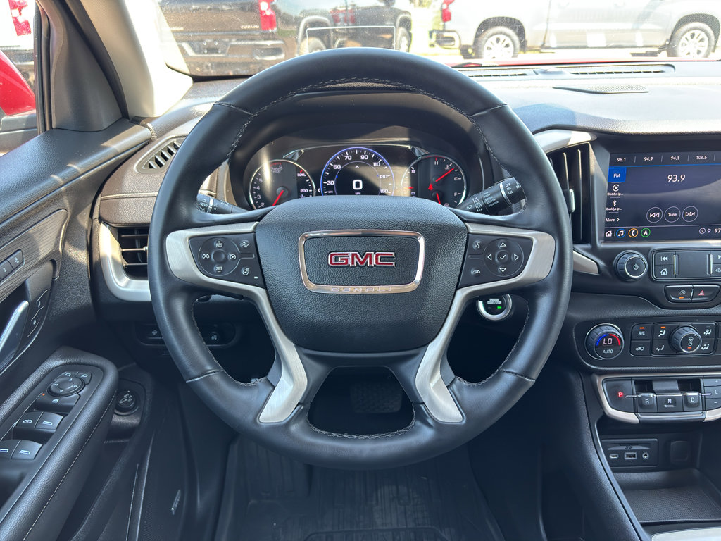 Used 2023 GMC Terrain Denali w/ Denali Premium Package AWD/4WD image 11