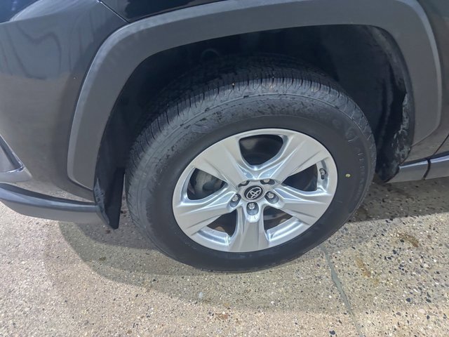 Used 2019 Toyota RAV4 XLE image 11