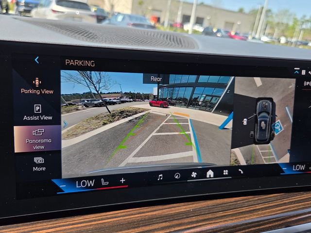 Used 2026 BMW X5 sDrive40i image 25