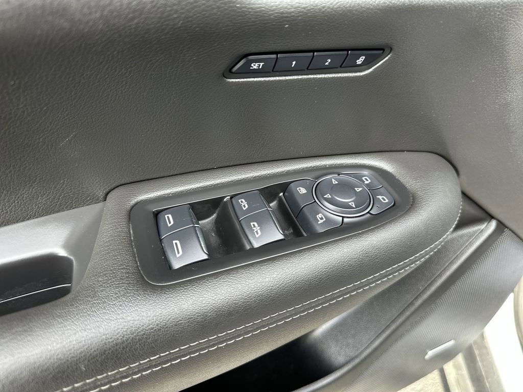 Used 2024 Cadillac XT6 Sport image 13