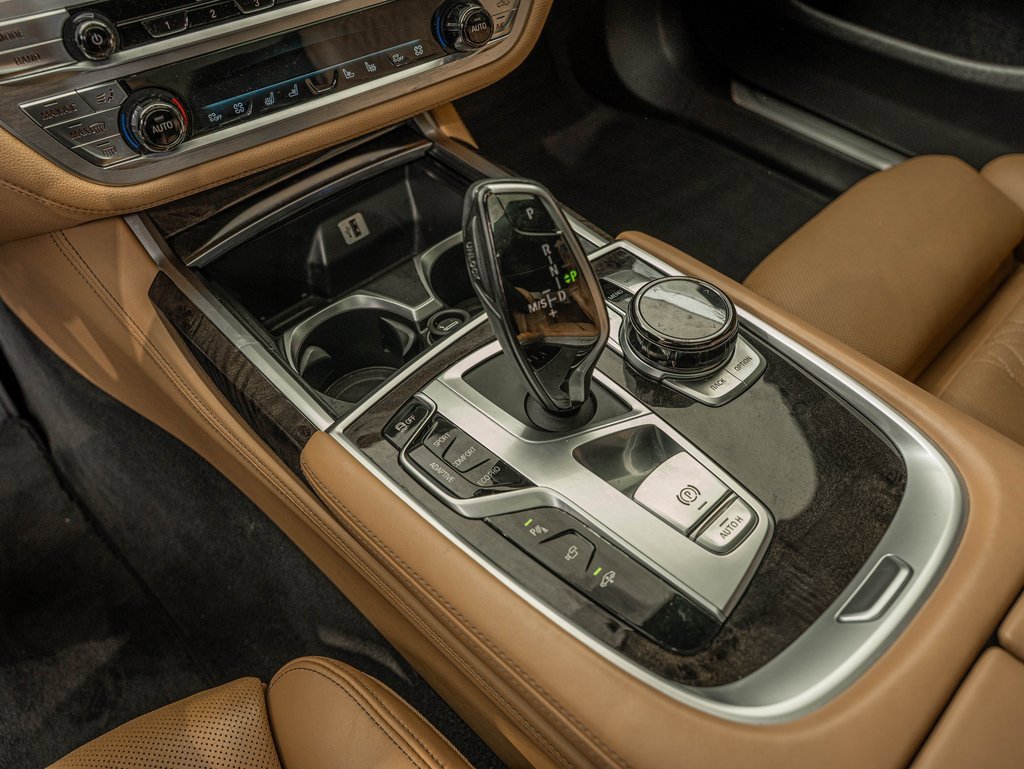 Used 2018 BMW 750i 750i image 28