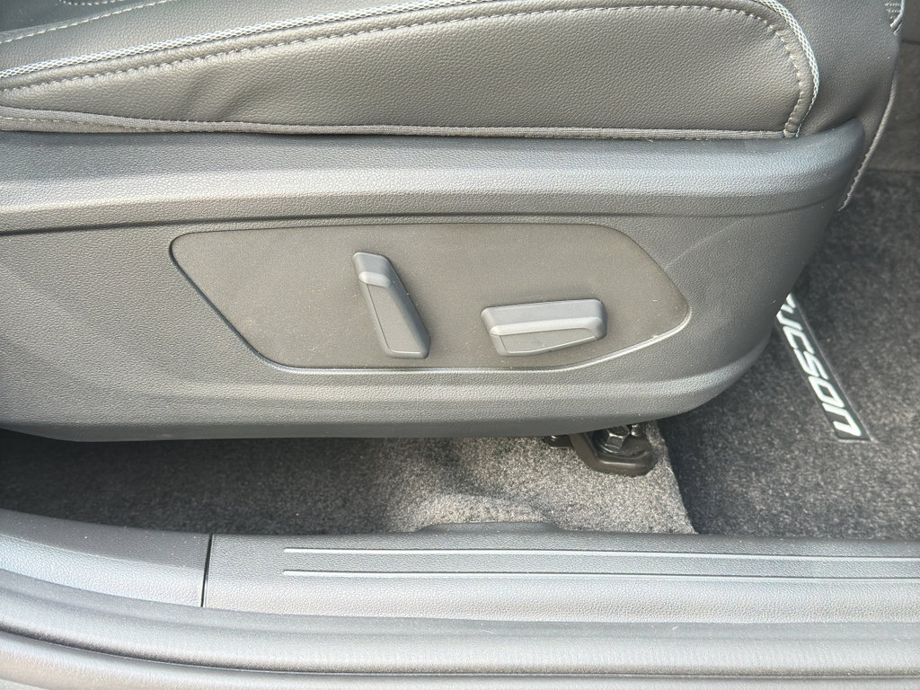 New 2026 Hyundai Tucson Limited image 33