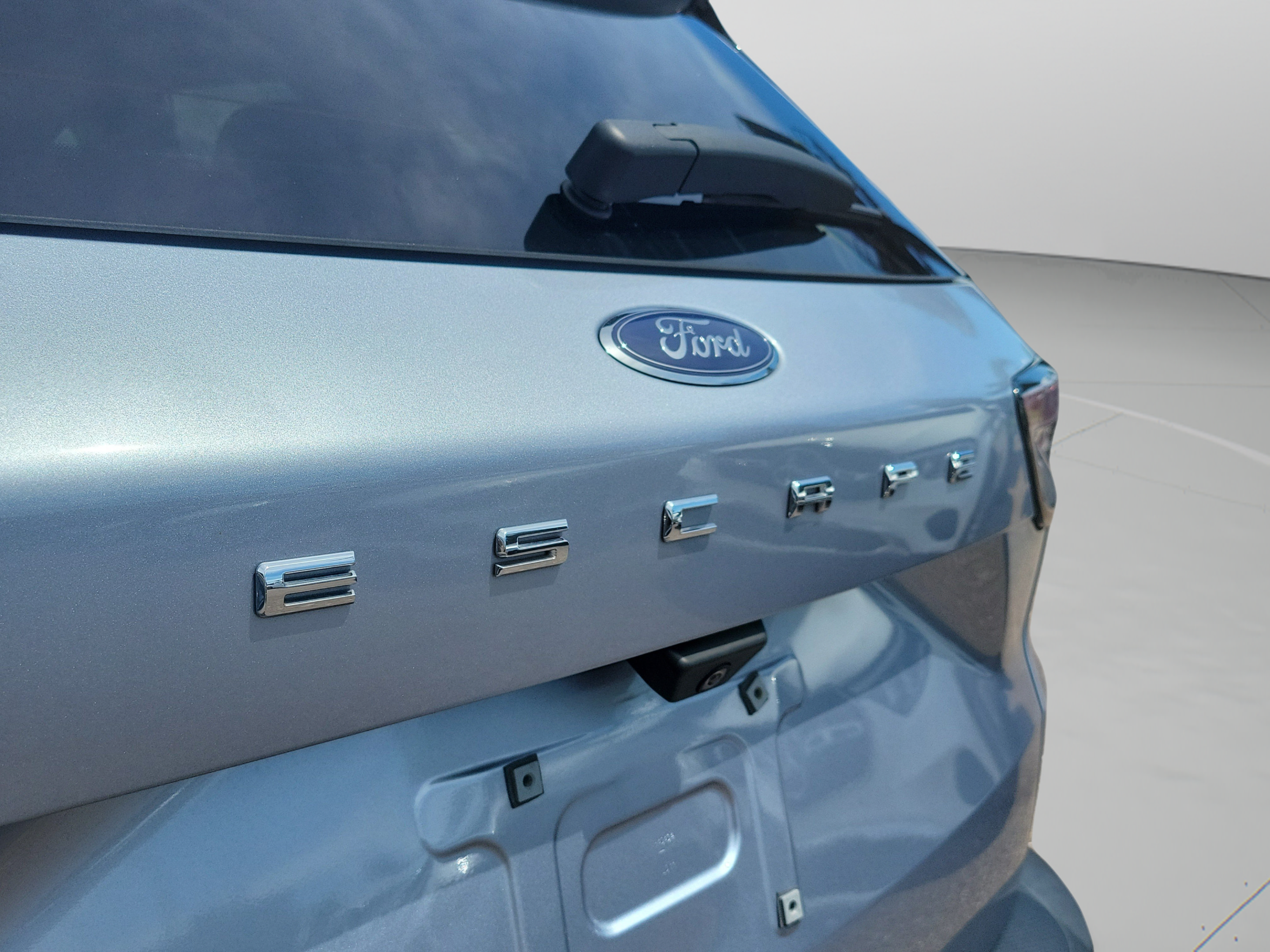 Used 2022 Ford Escape SEL FWD image 32