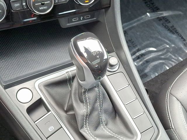 Used 2023 Volkswagen Jetta SE FWD image 15