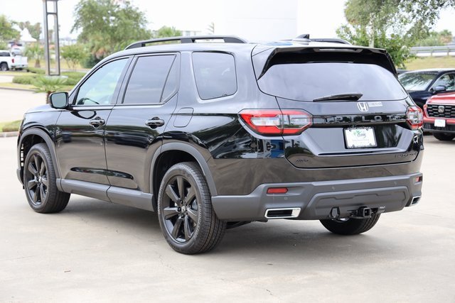 New 2025 Honda Pilot Black Edition image 6
