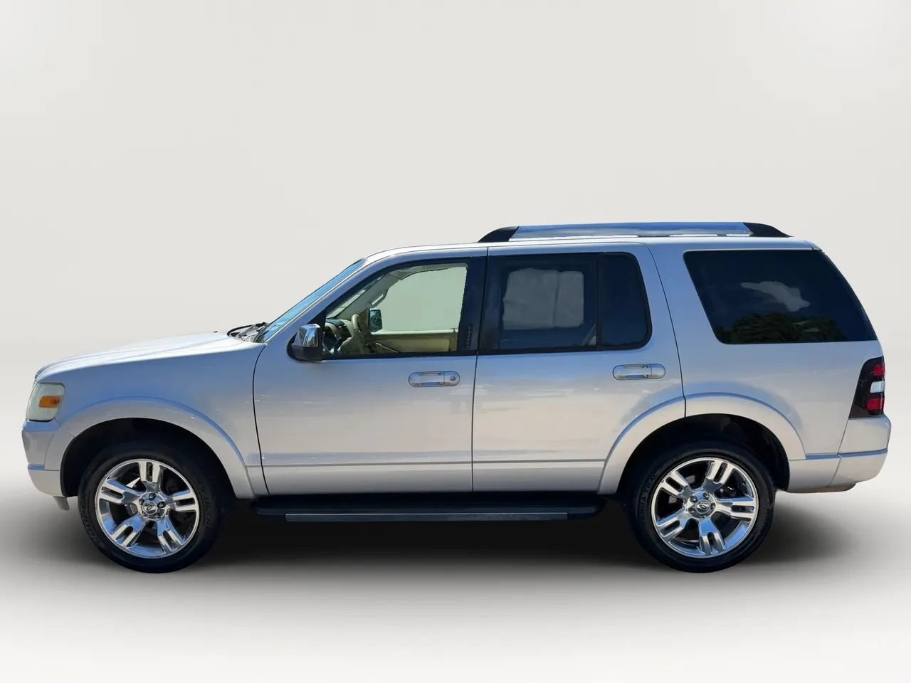 Used 2009 Ford Explorer Limited RWD image 6