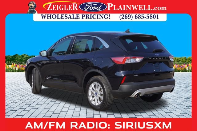 Used 2021 Ford Escape SE image 3