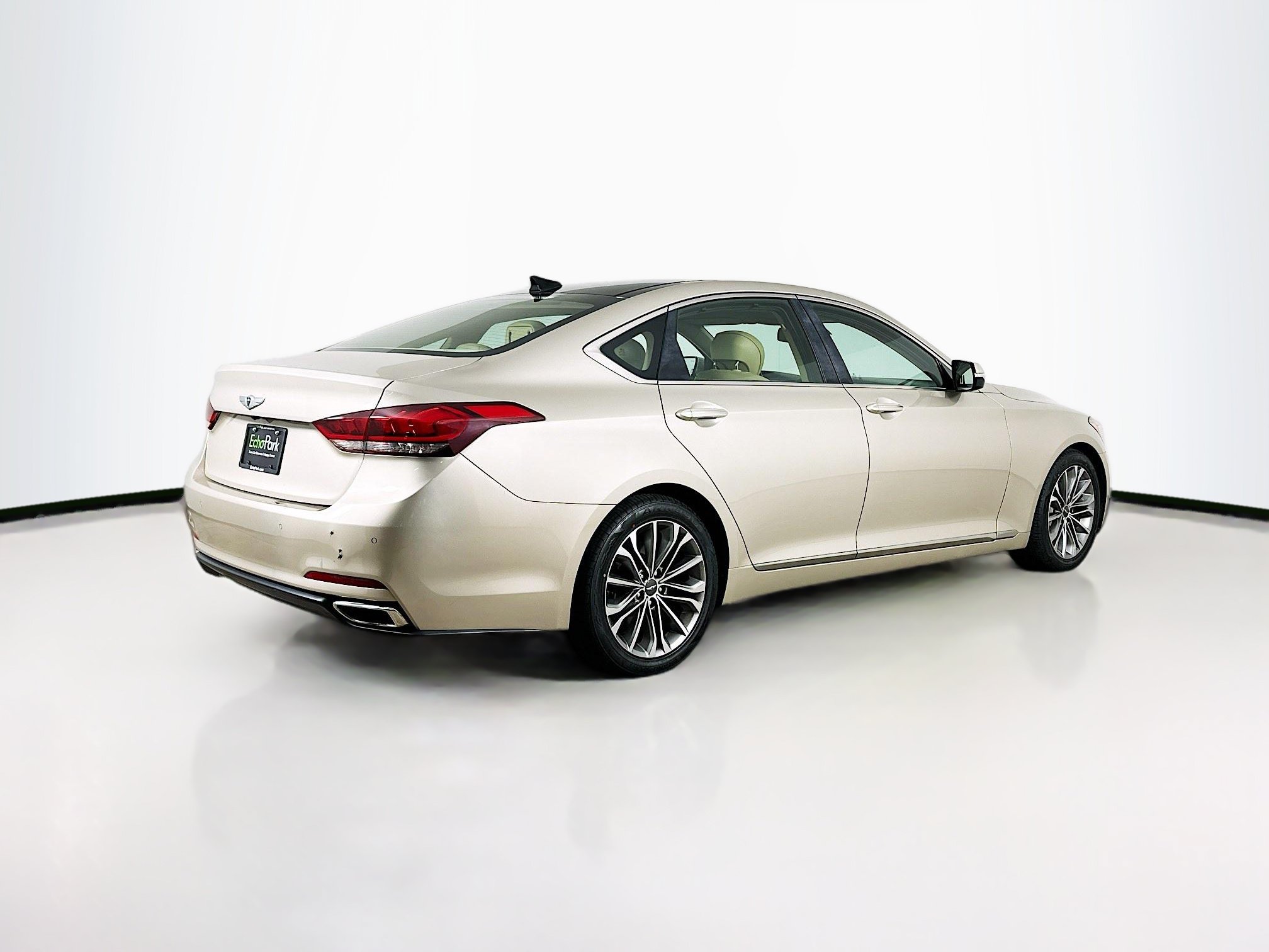 Used 2015 Hyundai Genesis 3.8 w/ Option Group 03 RWD image 9