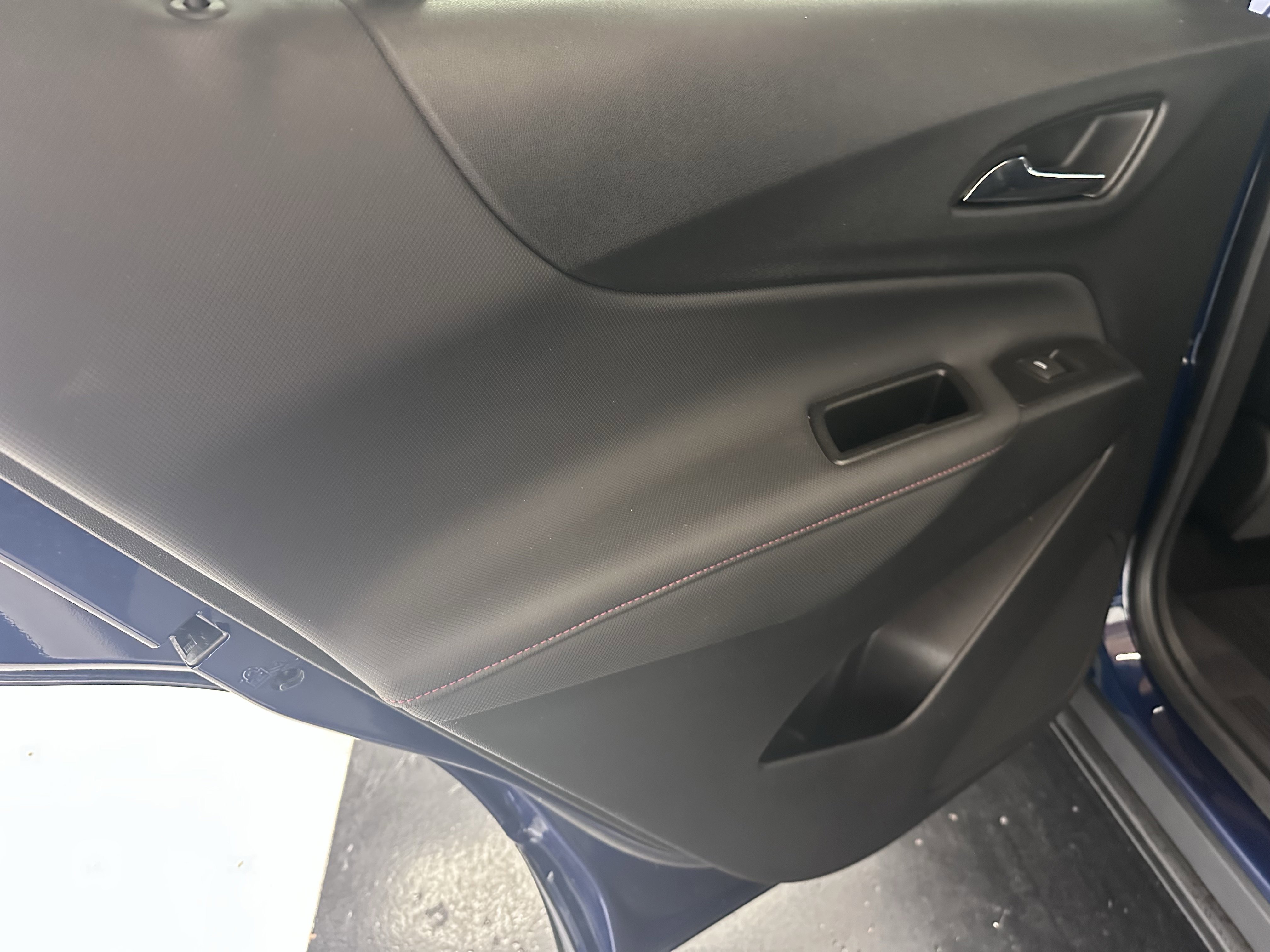 Used 2023 Chevrolet Equinox RS image 26