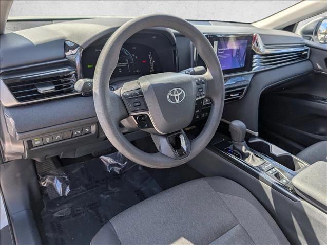 Used 2025 Toyota Camry LE image 10