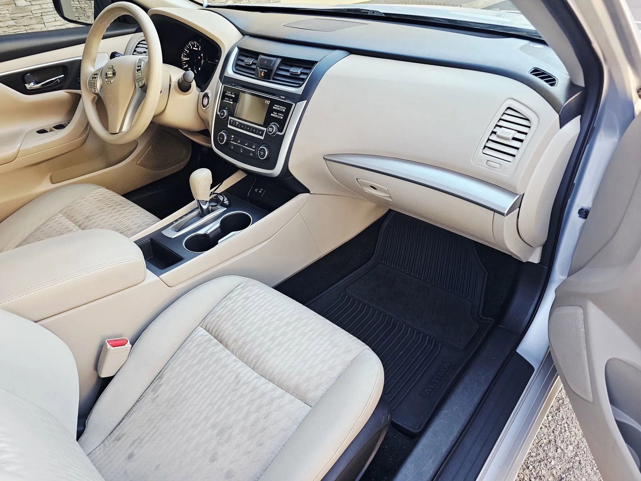 Used 2016 Nissan Altima 2.5 S w/ Power Driver Seat Package image 11