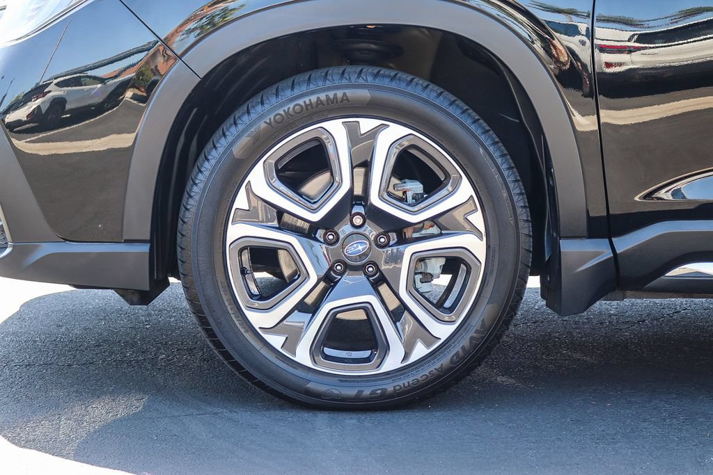 Used 2023 Subaru Ascent Touring AWD/4WD image 12