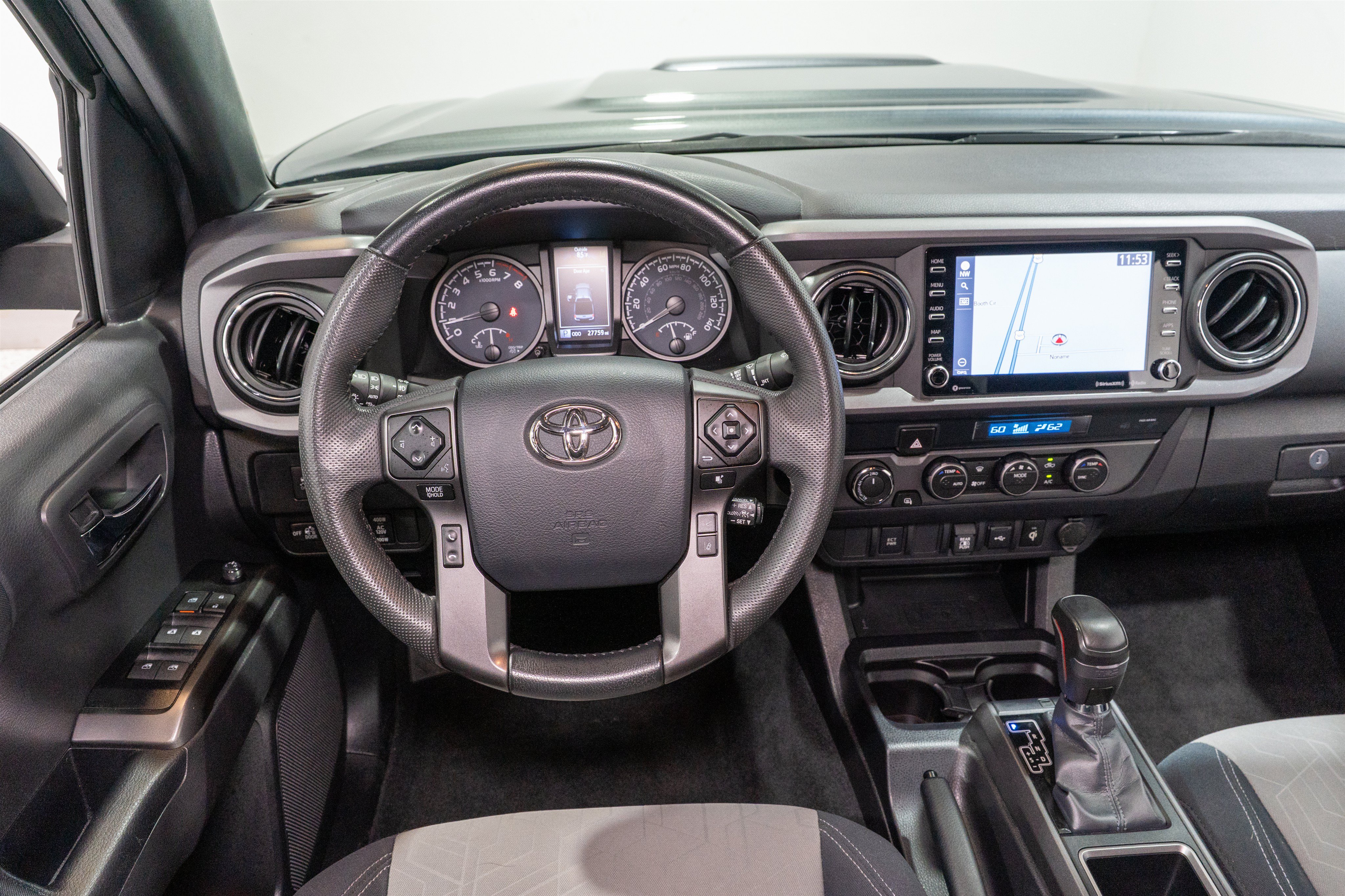 Used 2023 Toyota Tacoma TRD Sport AWD/4WD image 13