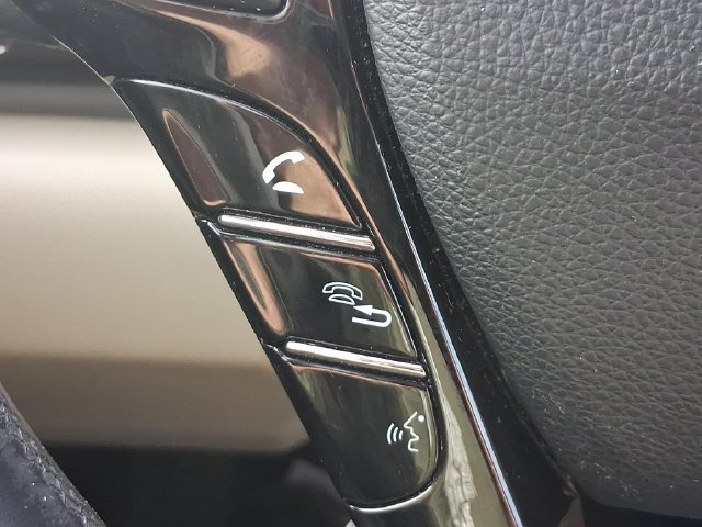 Used 2017 Honda Accord Touring image 25