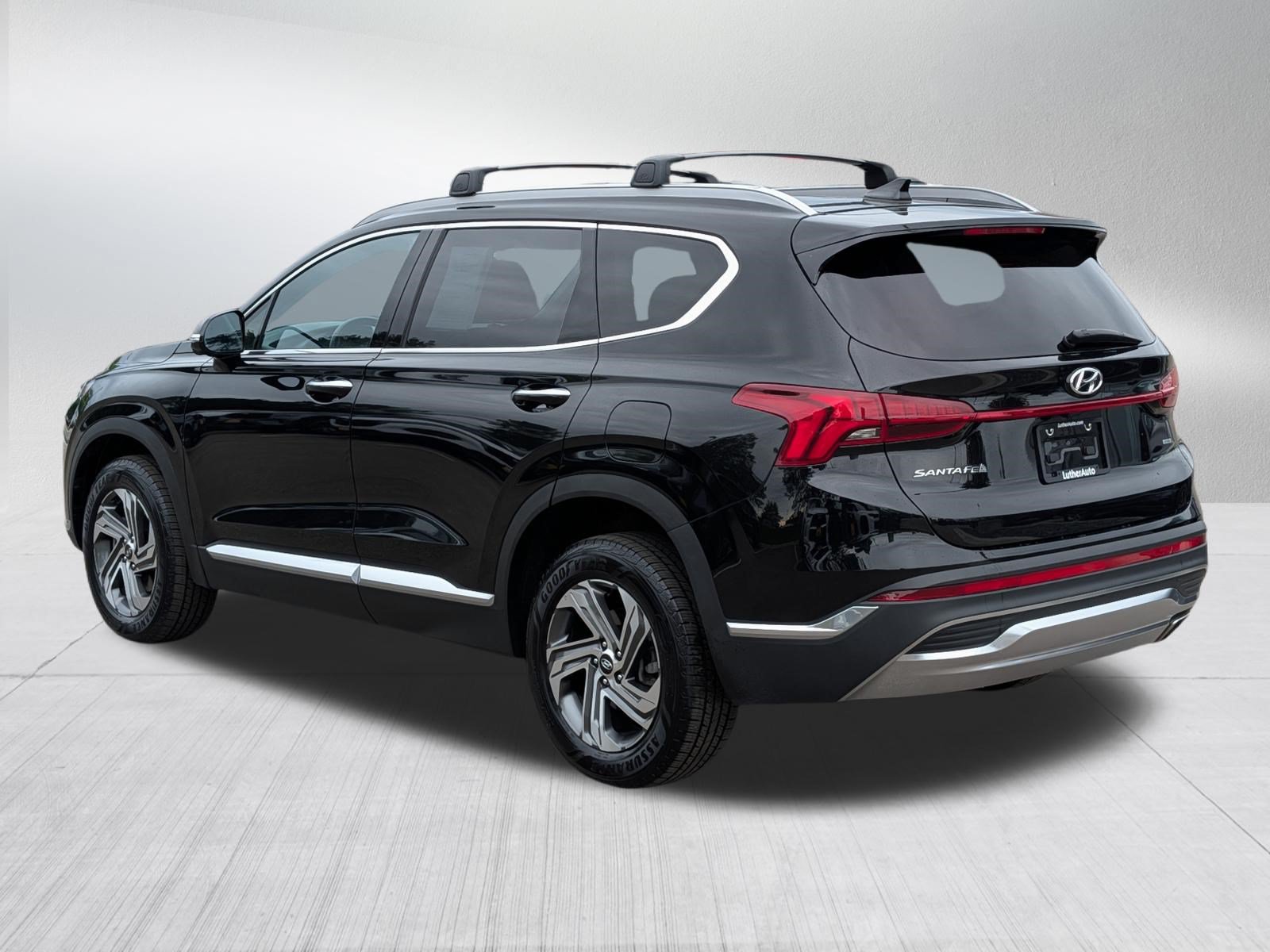 Certified 2023 Hyundai Santa Fe SEL w/ Premium Package AWD/4WD image 5