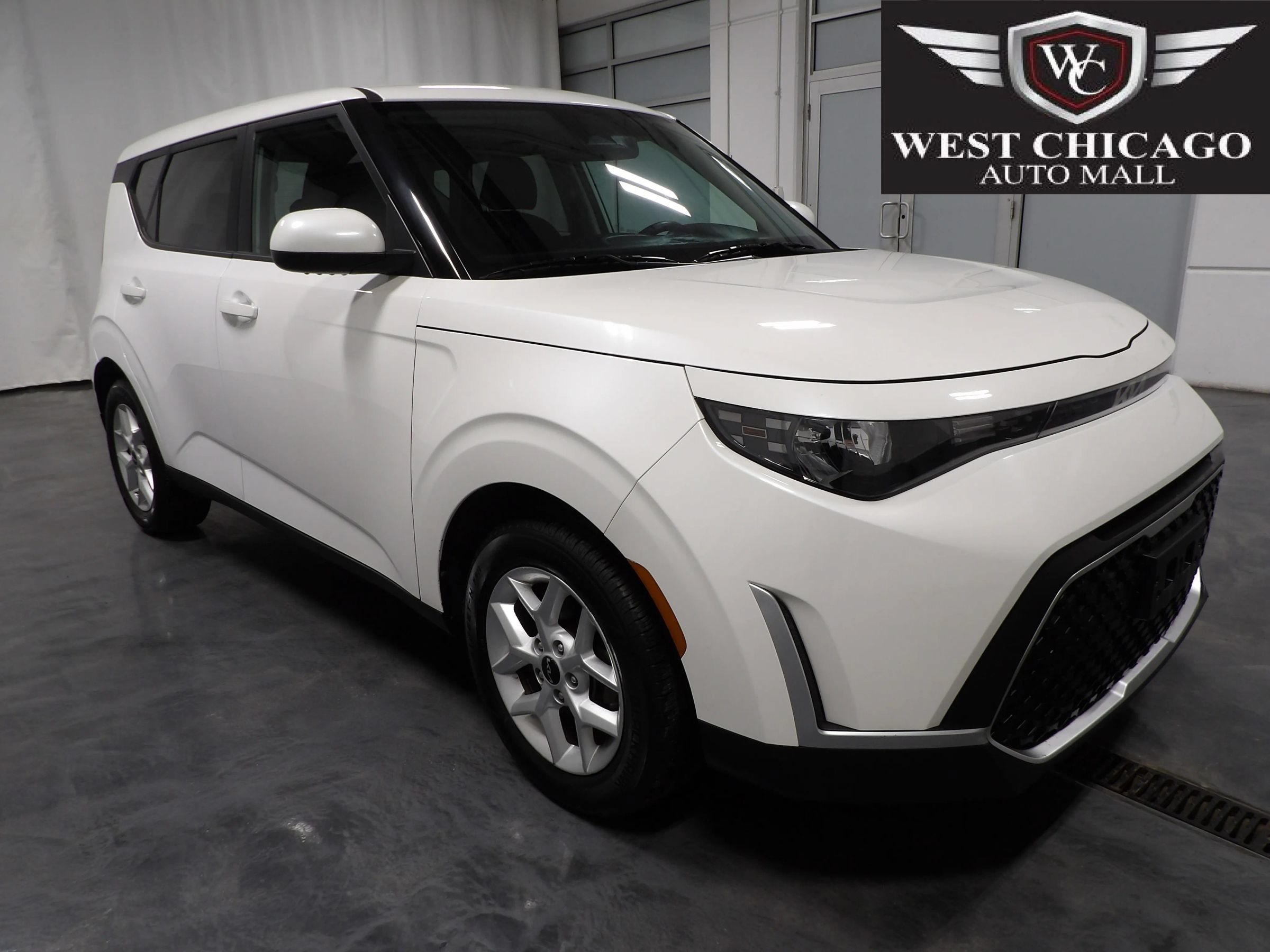 Used 2023 Kia Soul LX w/ Option Group 015