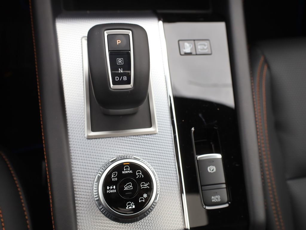 New 2025 Mitsubishi Outlander SEL image 44