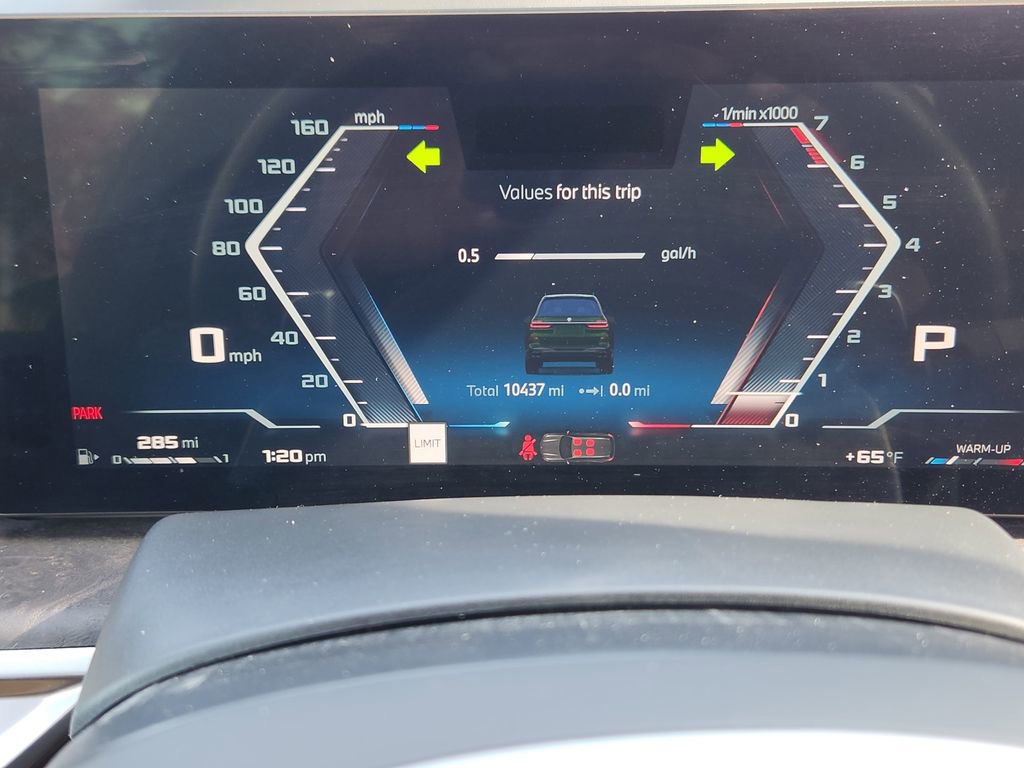 Used 2025 BMW X7 M60i image 22