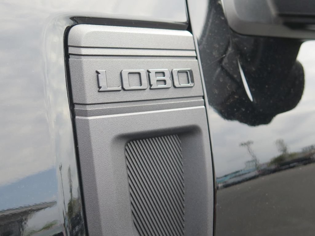 Used 2026 Ford Maverick Lobo AWD/4WD image 8