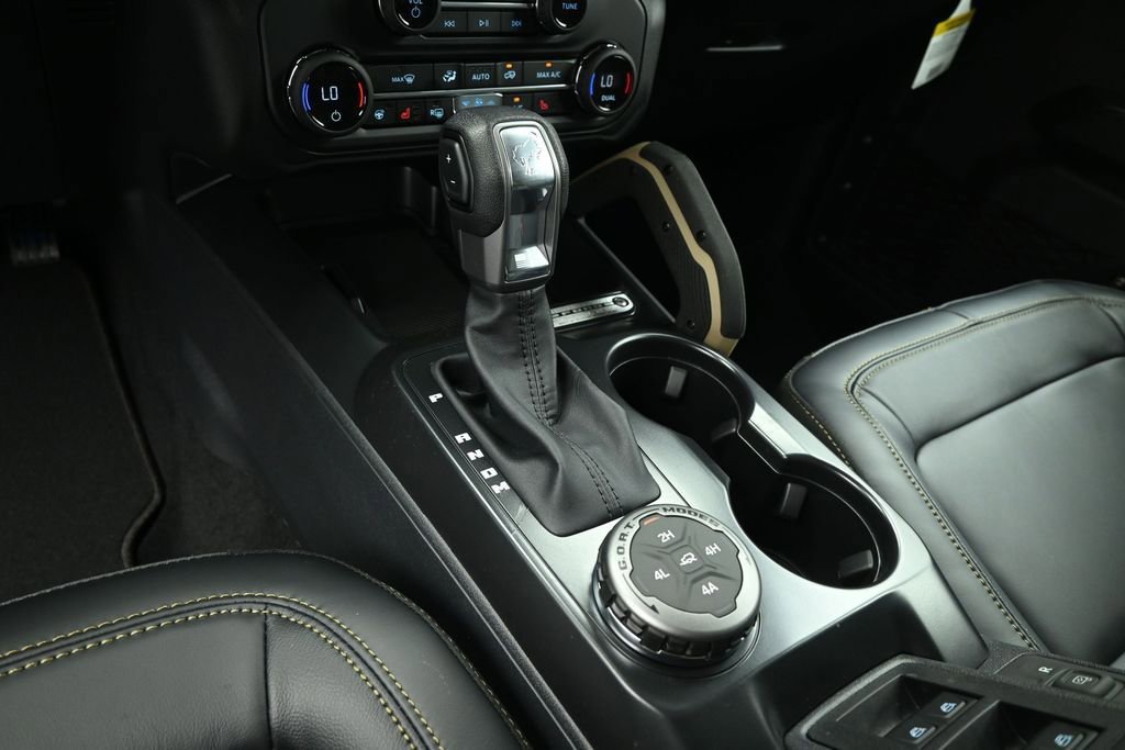 New 2026 Ford Bronco Badlands AWD/4WD image 17